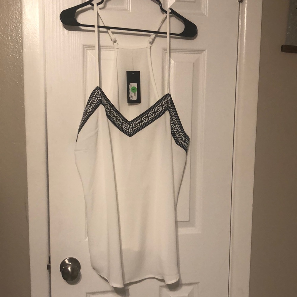 New with tags camisole with embroidery